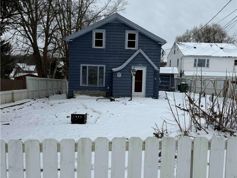 136 Ferris Avenue, Chardon, OH 44024 Photo 2