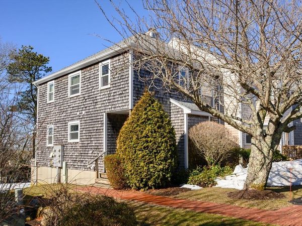 5 Harbor Hill Dr, Unit 5, Bourne, MA 02532