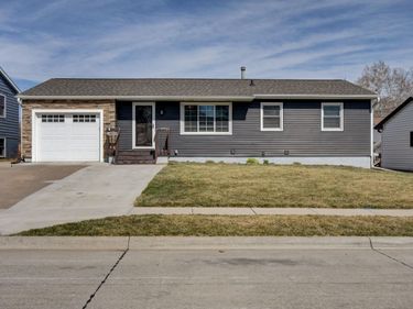 17 WINDSOR Avenue, COUNCIL BLUFFS, IA 51503