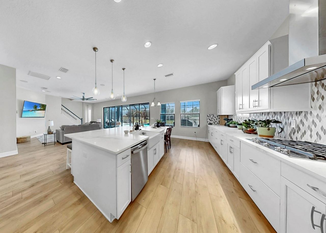 14261 Swiss Bridge Drive , Riverview, FL 33579 Photo