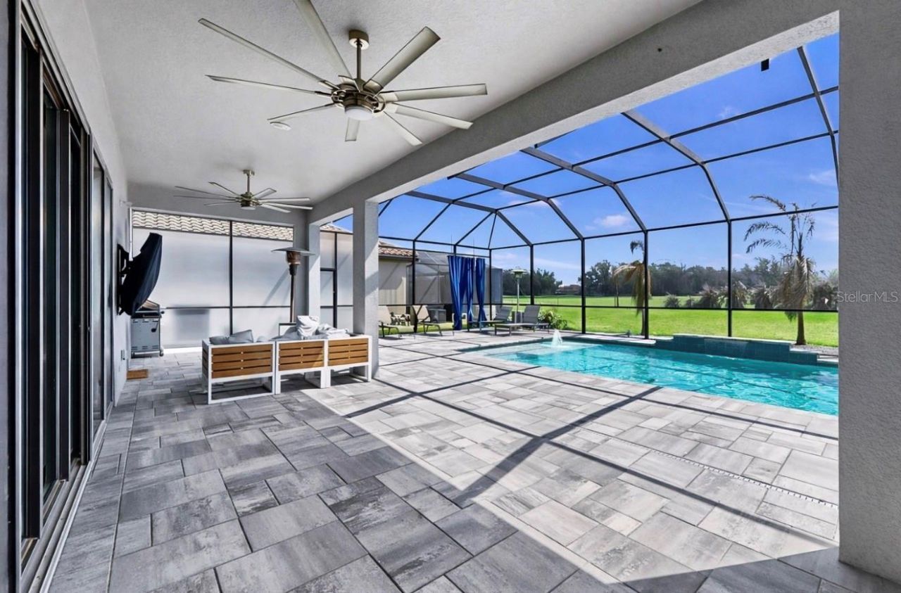 14261 Swiss Bridge Drive , Riverview, FL 33579 Photo