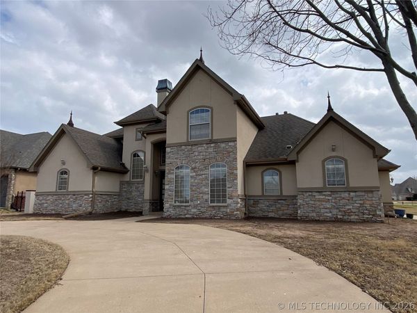 3605 N Narcissus Avenue , Broken Arrow, OK 74012