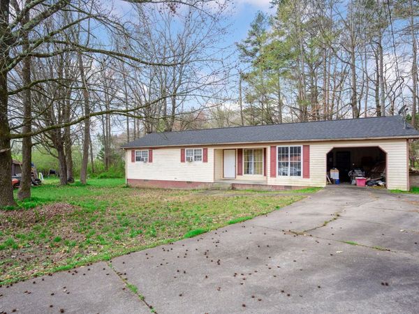 629 Mahogany Lane, Dalton, GA 30720