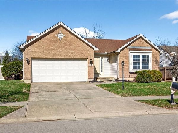 1525 Farrington Drive, Kettering, OH 45420