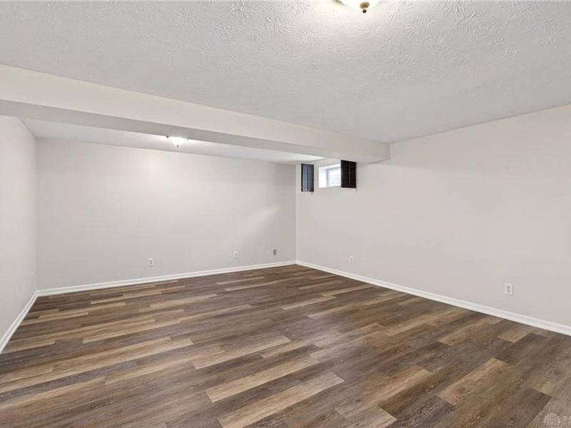 1525 Farrington Drive, Kettering, OH 45420 Photo 34