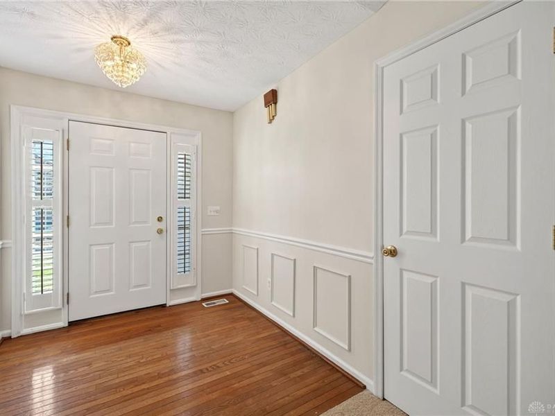 1525 Farrington Drive, Kettering, OH 45420 Photo 6