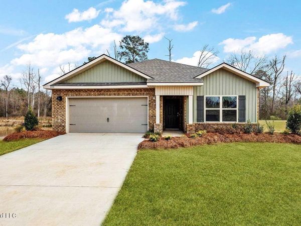 824 Fairway Avenue, Byram, MS 39272