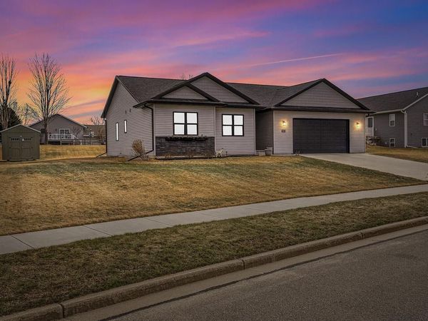 2075 Willow RUN, Reedsburg, WI 53959