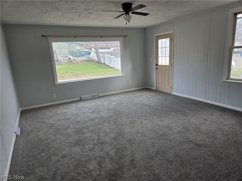 14 N Lorain Avenue N, Girard, OH 44420 Photo 4