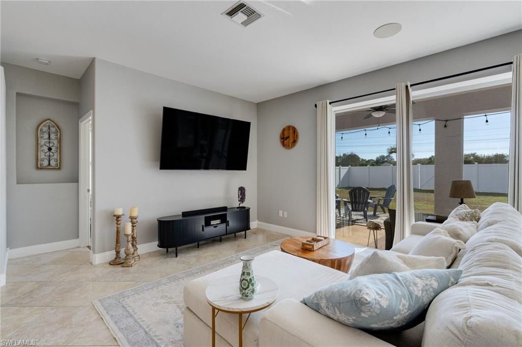 11200 Lakeland Cir, Fort Myers, FL 33913 Photo