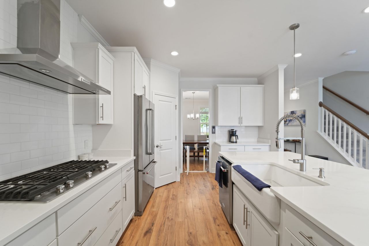 1806 Swing Lane Photo 10