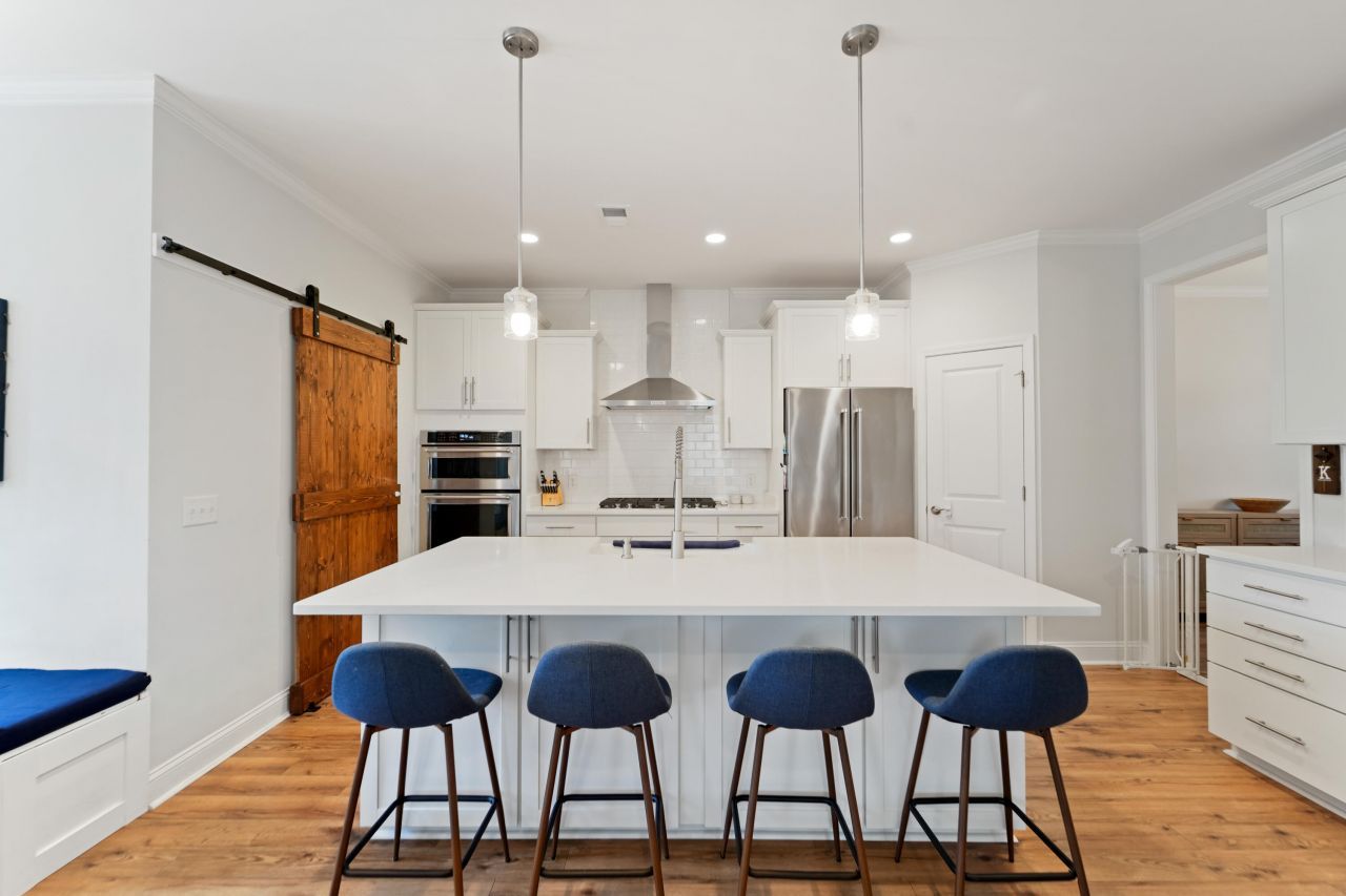 1806 Swing Lane Photo 13