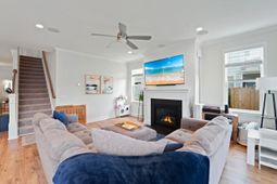 1806 Swing Lane photo 4