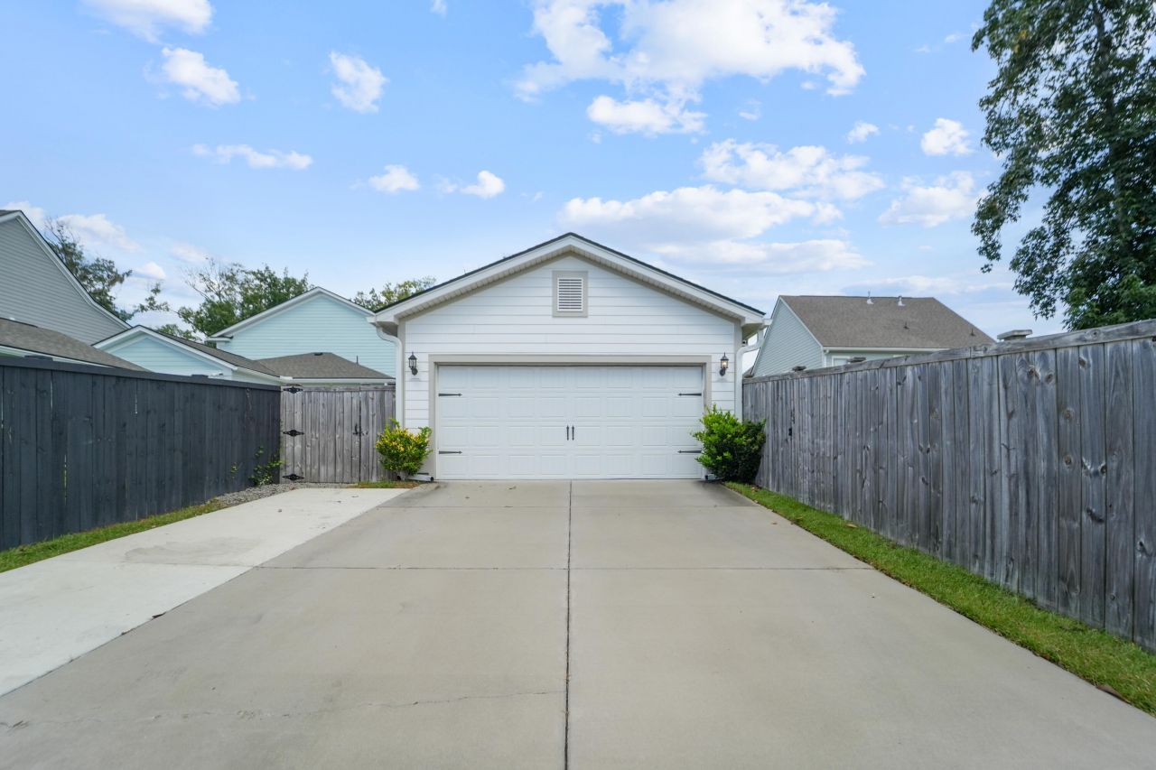 1806 Swing Lane Photo 54