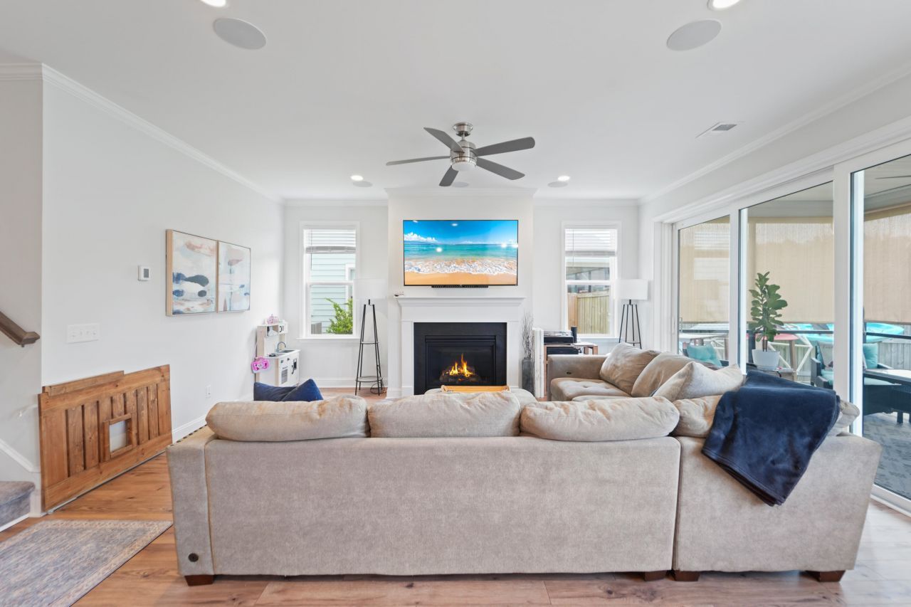 1806 Swing Lane Photo 6