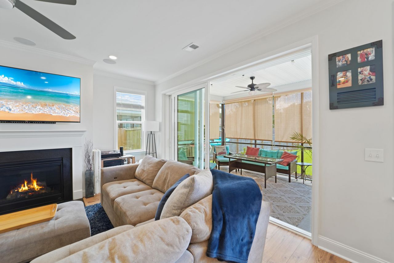 1806 Swing Lane Photo 6