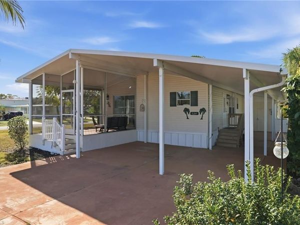 524 Menton LN , NAPLES, FL 34112