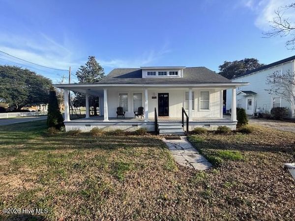 3009 Market Street, Newport, NC 28570