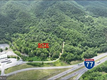 1 WOLF CREEK COVE, BLAND, VA 24315