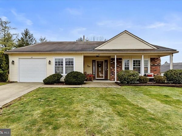 23 MEADOWWOOD COURT, COLUMBUS, NJ 08022