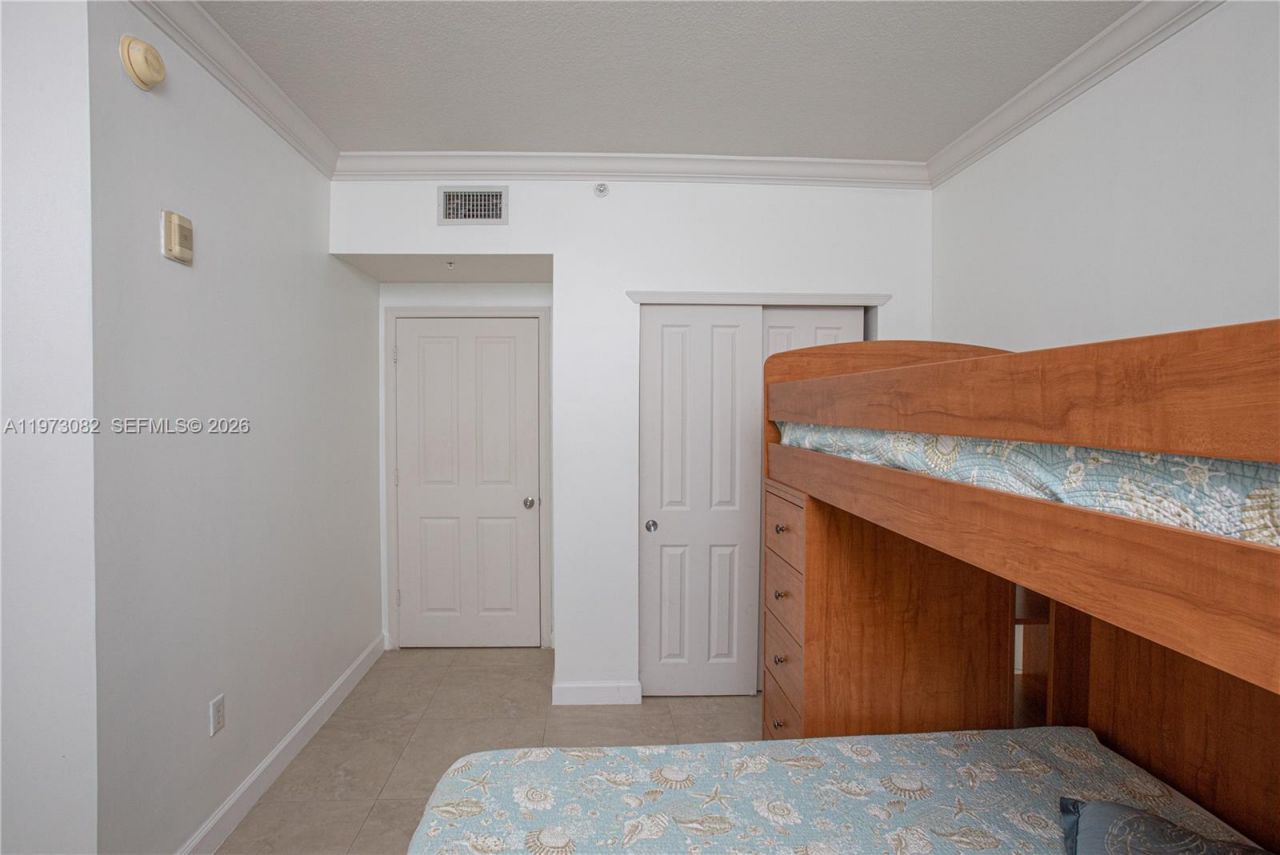 9172 NE Collins Ave , Unit 312, Surfside, FL 33154 Photo