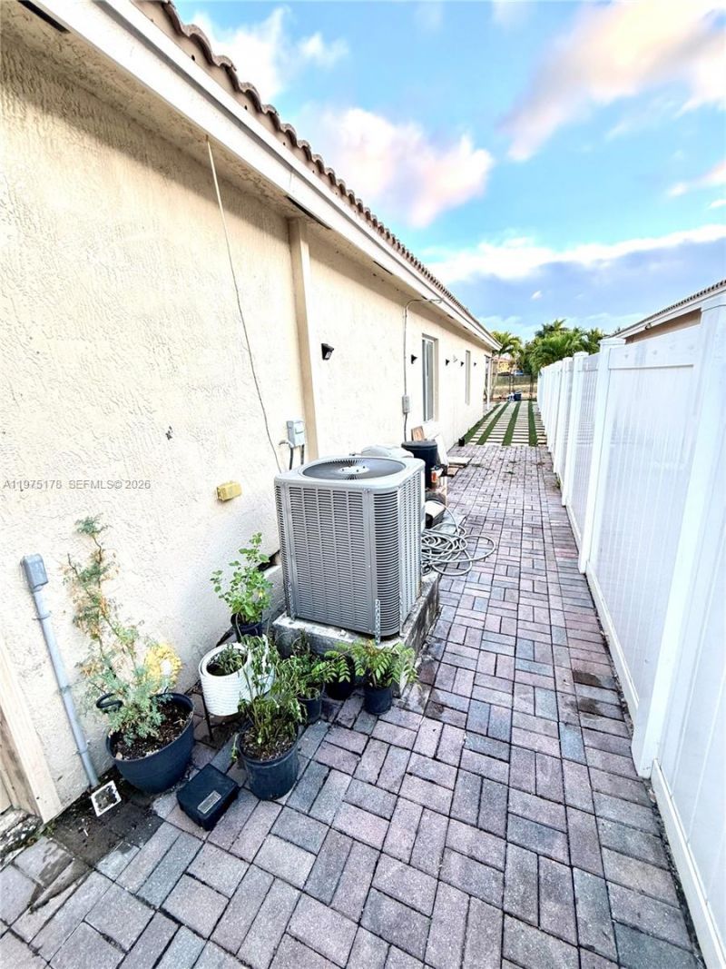 12718 SW 47th St, Miramar, FL 33027 Photo