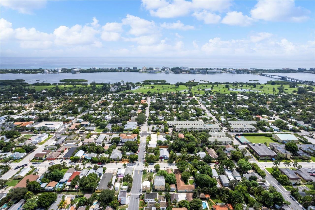 401 N 6th Ave N , Lake Worth, FL 33460 Photo