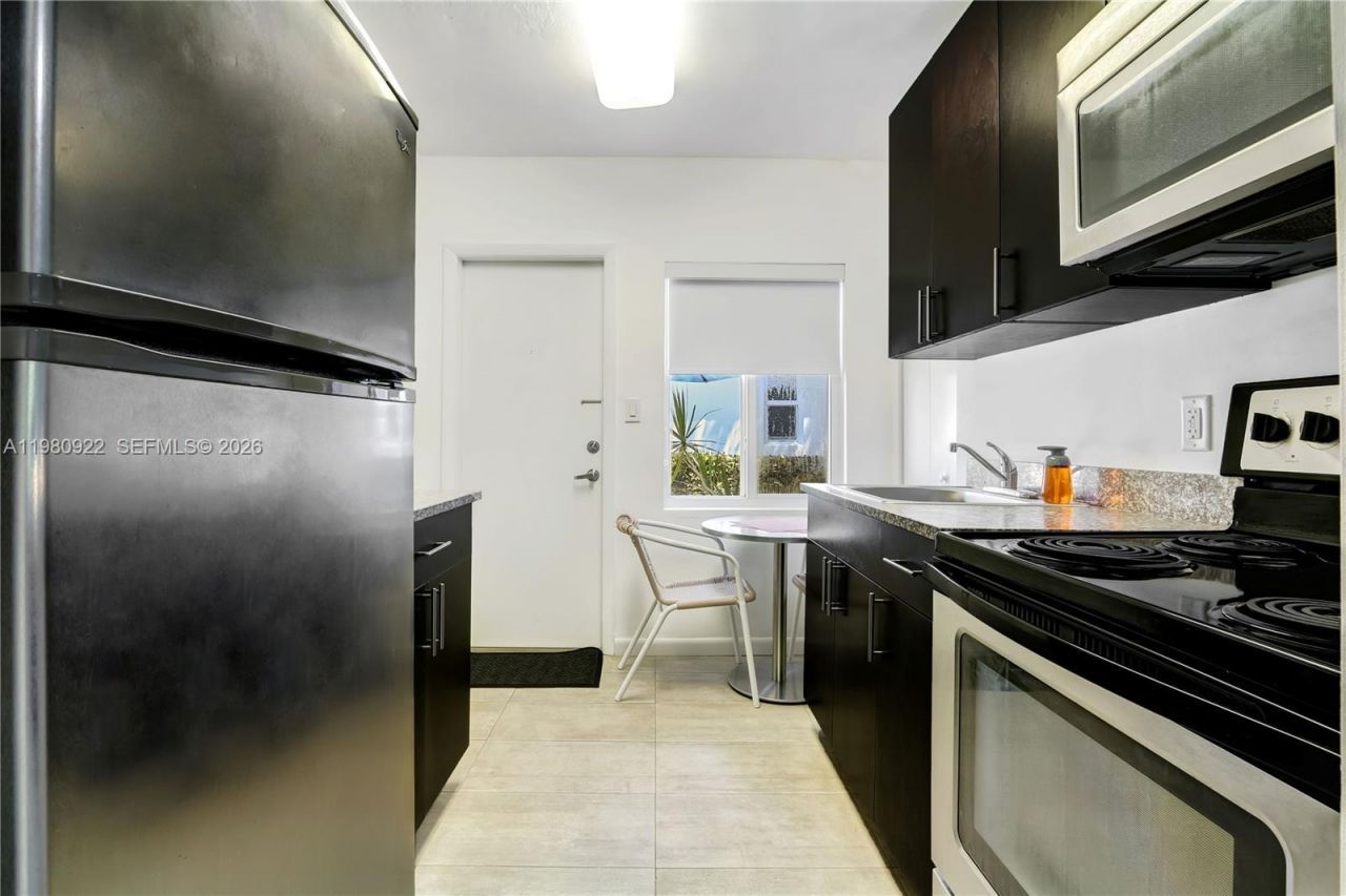 8824 NE 2nd Avenue, Unit 8824, El Portal, FL 33138 Photo