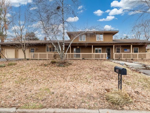 4497 S Oak Leaf Court, Vadnais Heights, MN 55127