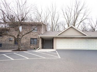 1573 Cohansey Street, Unit 104, Saint Paul, MN 55117