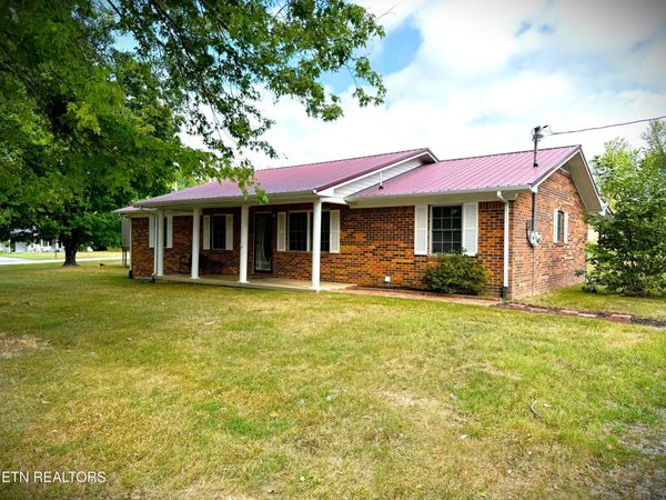 212 Austin Circle, Livingston, TN 38570