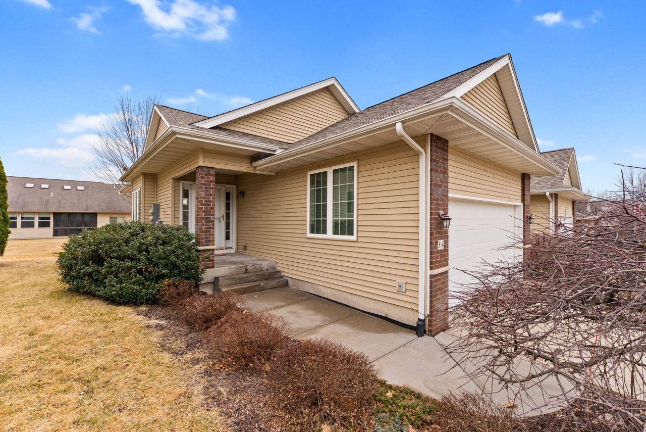 58 Brentwood, Iowa City, IA 52761 Main Photo