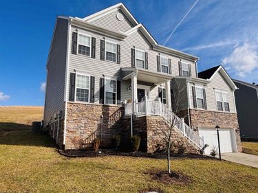 63 Kingston Drive, Bridgeport, WV 26330