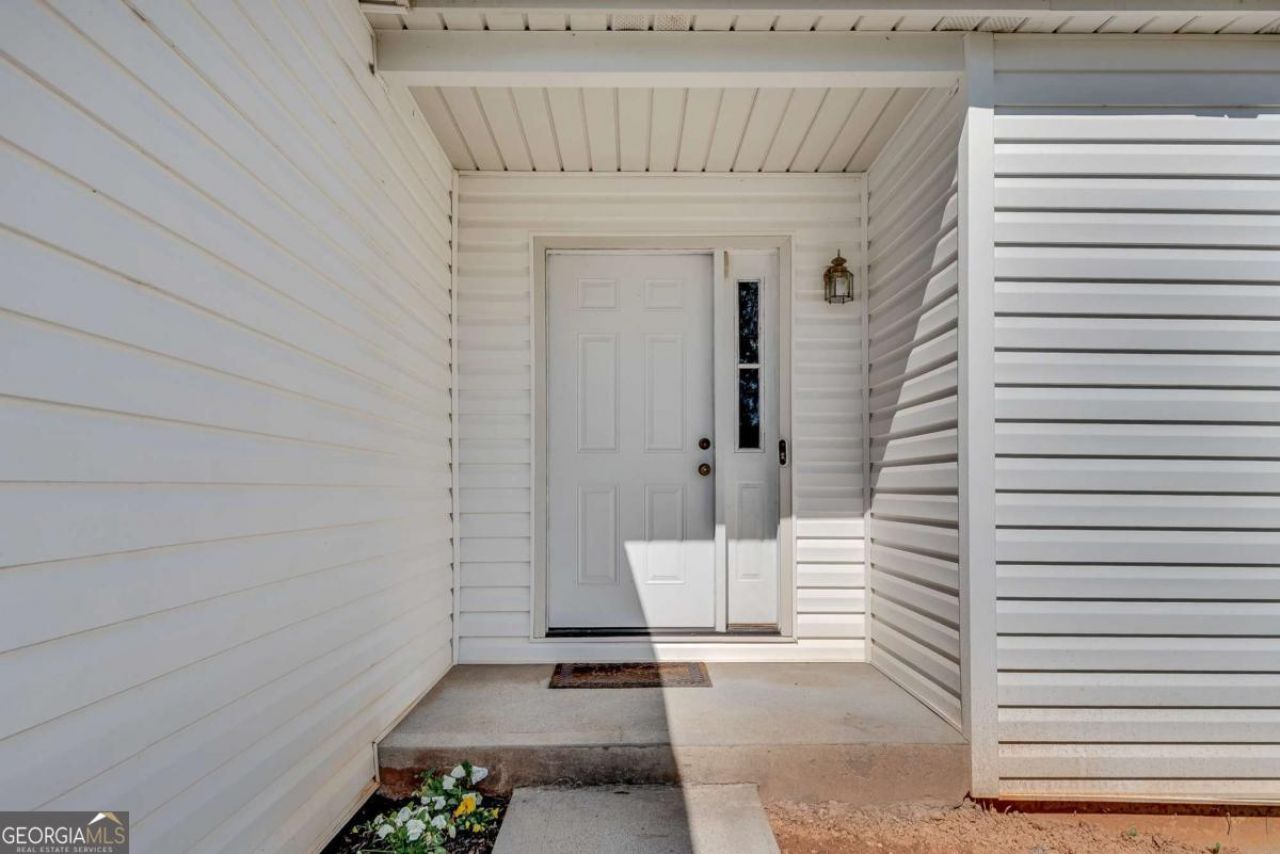 1071 Traymore Drive, Norcross, GA 30093 Main Photo