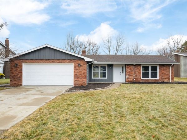 15312 Forest Park Drive , Strongsville, OH 44136