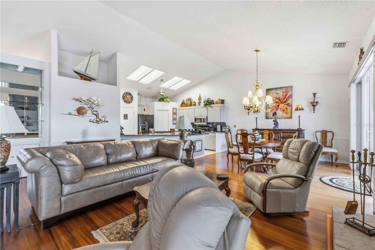 4820 61st Avenue Drive W, Bradenton, FL 34210 Photo