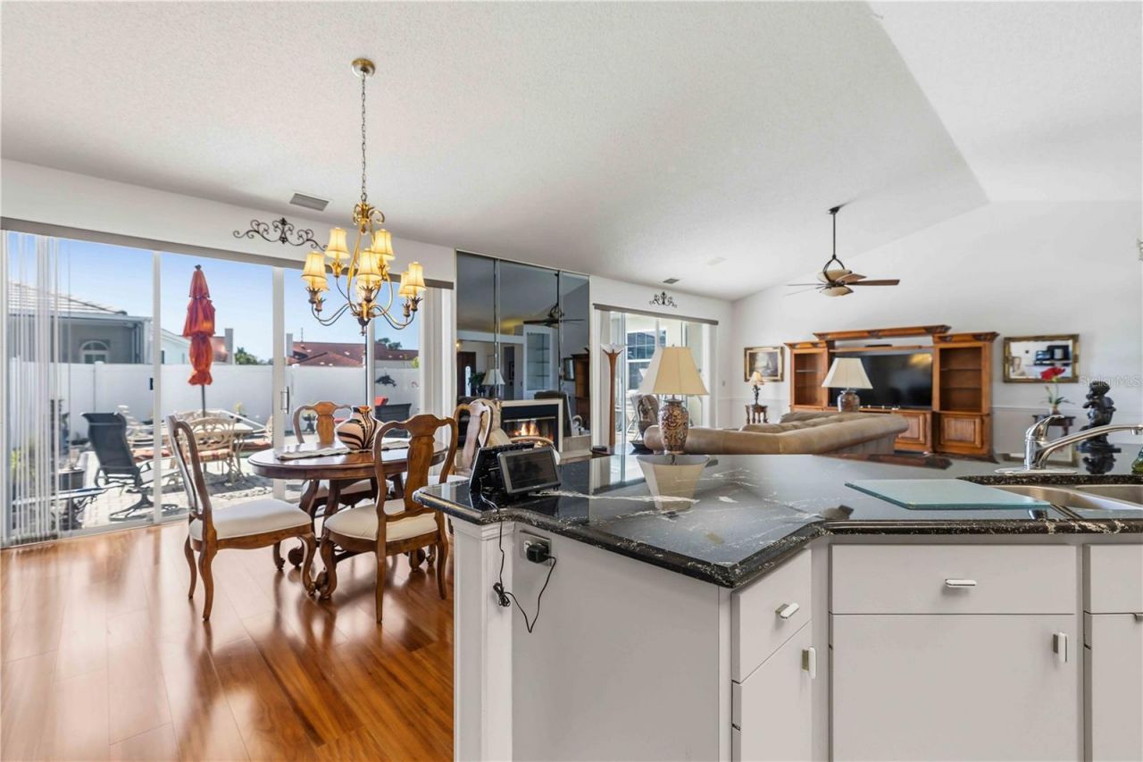 4820 61st Avenue Drive W, Bradenton, FL 34210 Photo