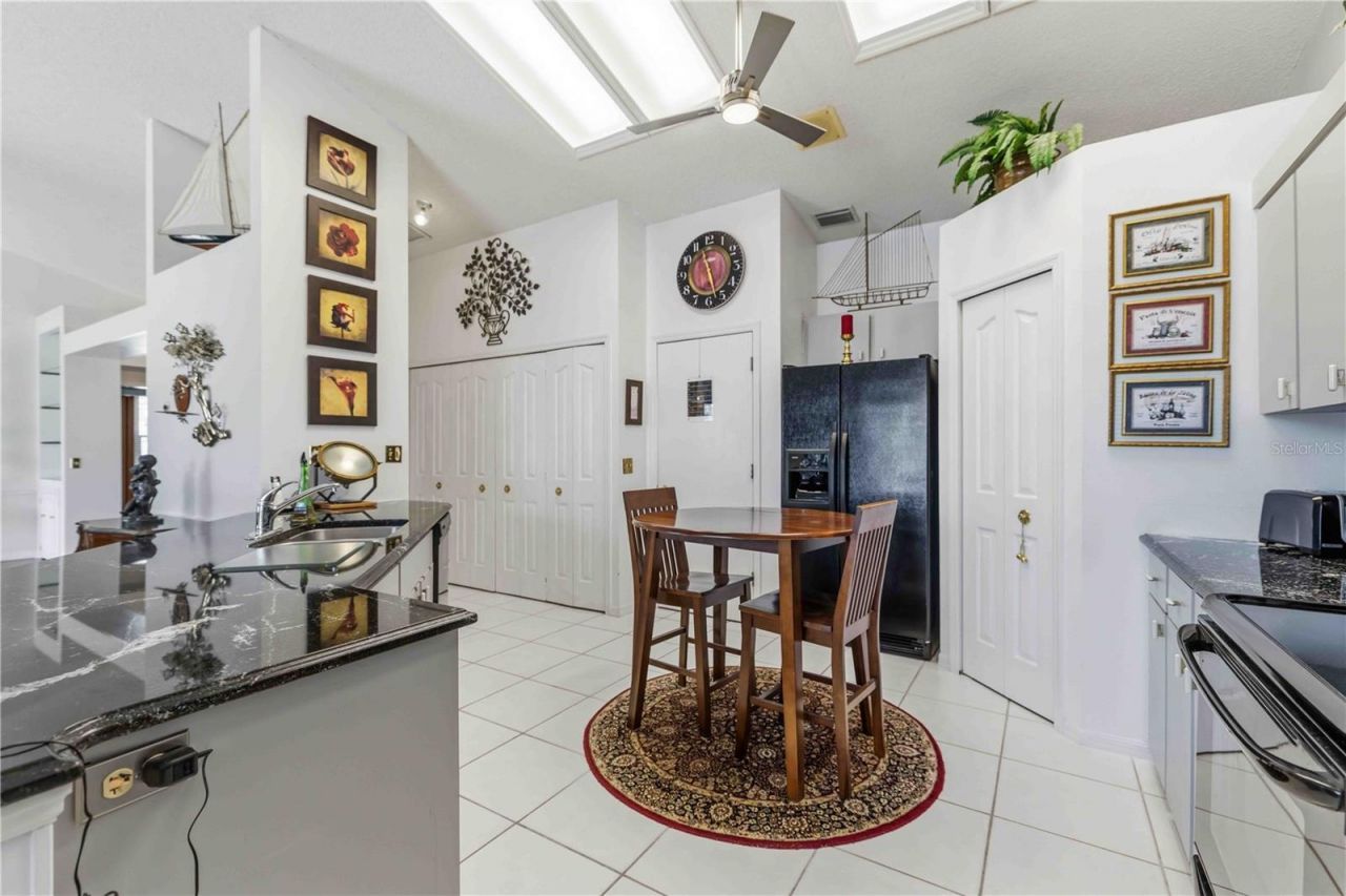 4820 61st Avenue Drive W, Bradenton, FL 34210 Photo