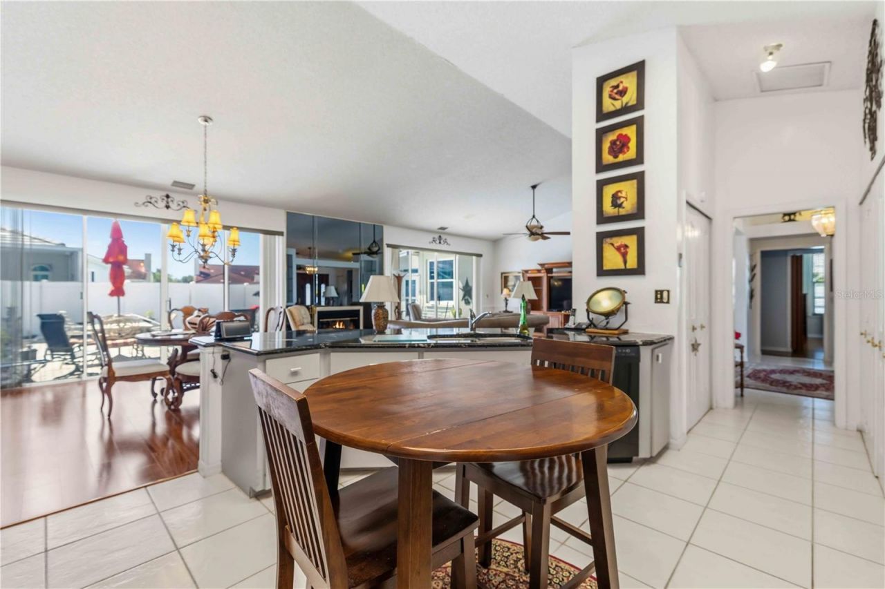 4820 61st Avenue Drive W, Bradenton, FL 34210 Photo