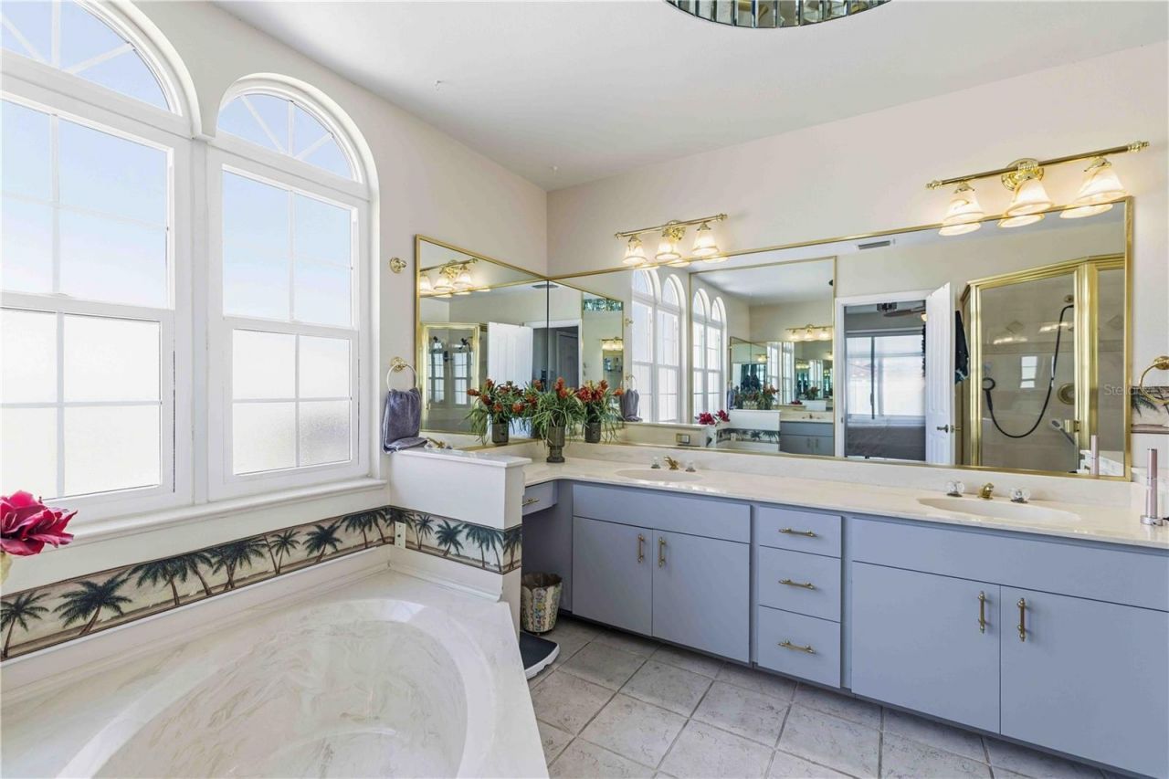 4820 61st Avenue Drive W, Bradenton, FL 34210 Photo