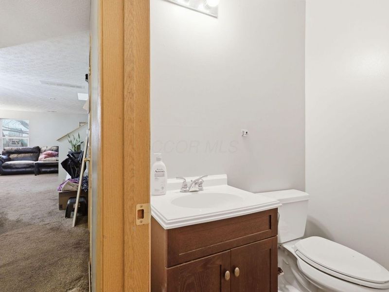 4711 Lyndenhall Drive, Columbus, OH 43207 Photo 10