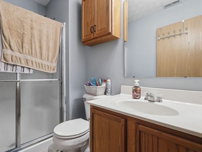 4711 Lyndenhall Drive, Columbus, OH 43207 Photo 13