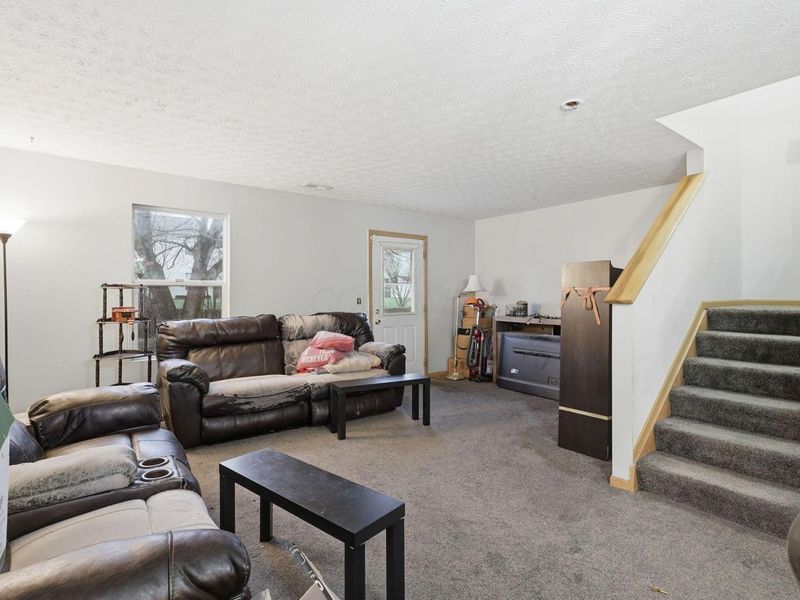 4711 Lyndenhall Drive, Columbus, OH 43207 Photo 5