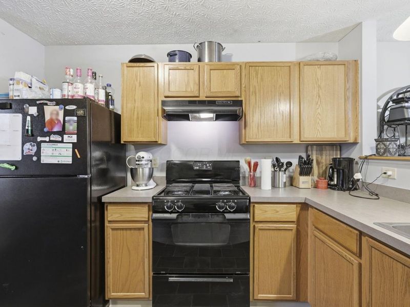 4711 Lyndenhall Drive, Columbus, OH 43207 Photo 9