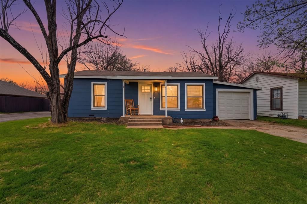 521 Crosby Avenue, White Settlement, TX 76108 Main Photo