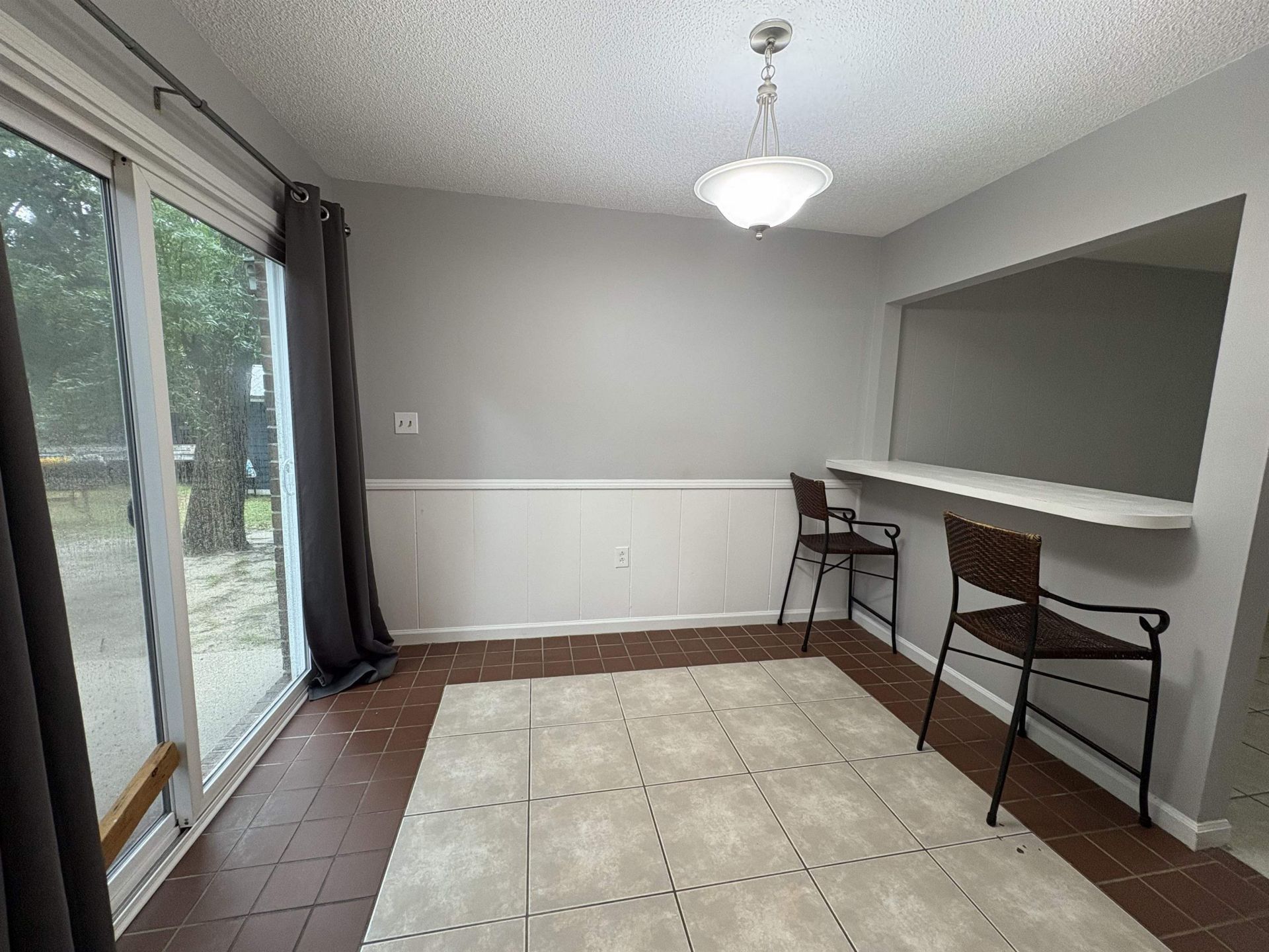 4405 Lakeside Dr. Photo 10