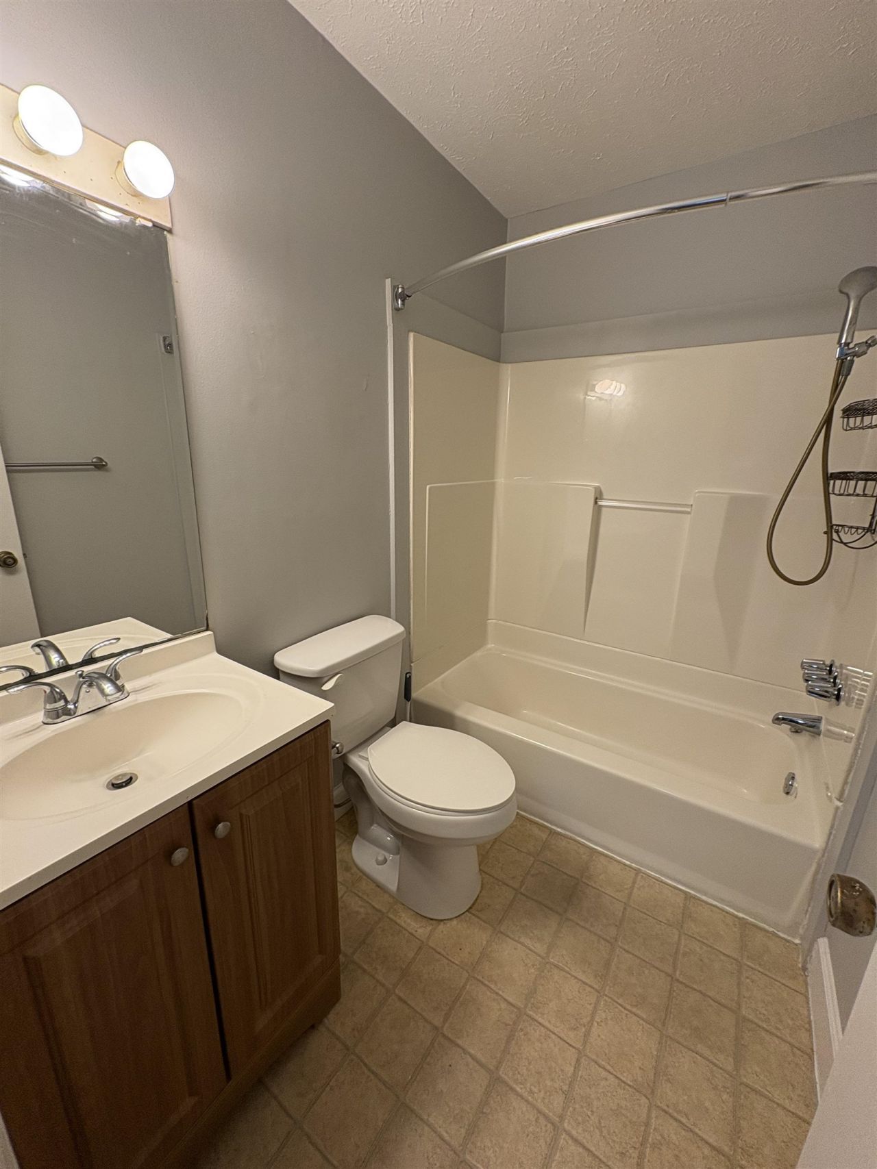 4405 Lakeside Dr. Photo 19