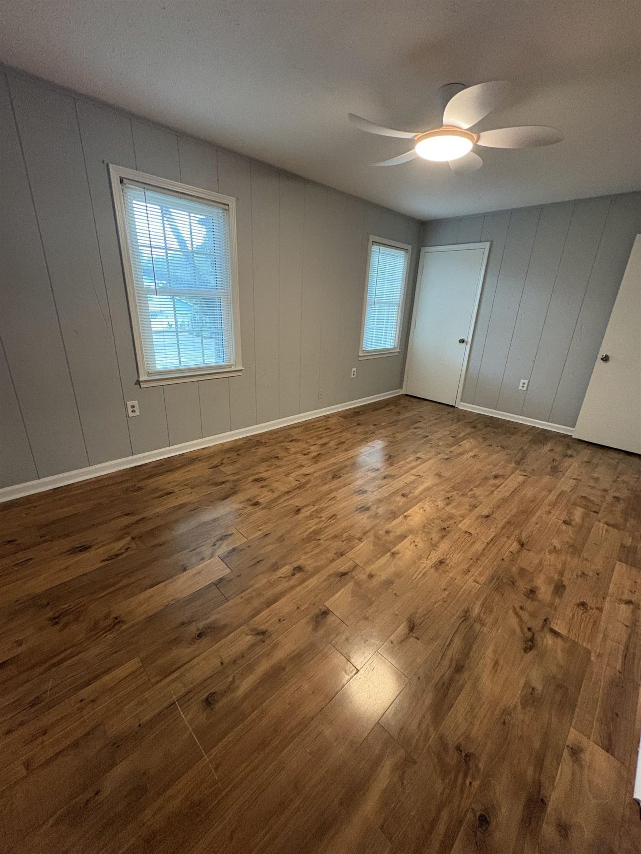 4405 Lakeside Dr. Photo 20