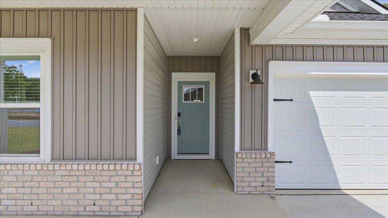 209 Evergreen St. Photo 12