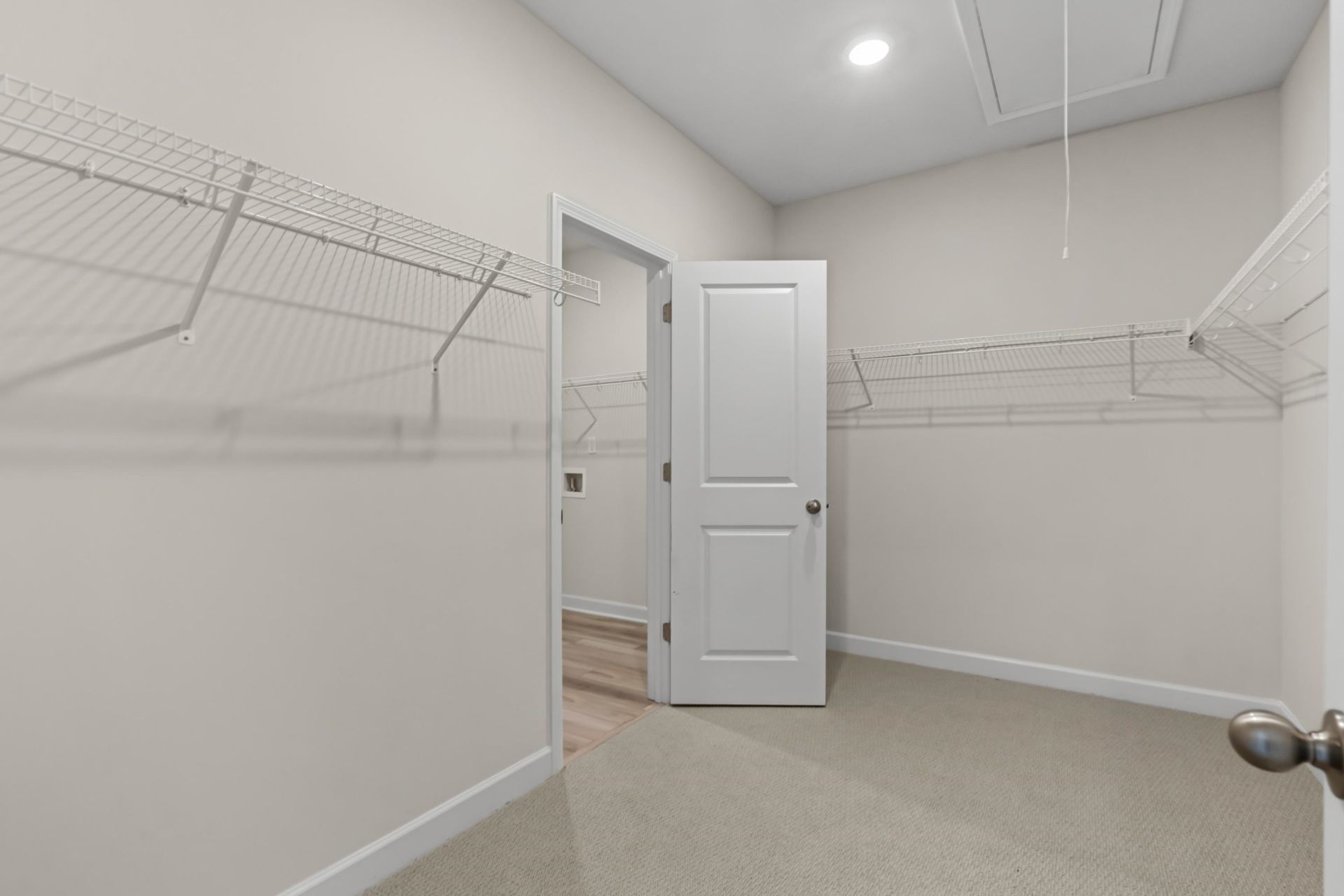 209 Evergreen St. Photo 19